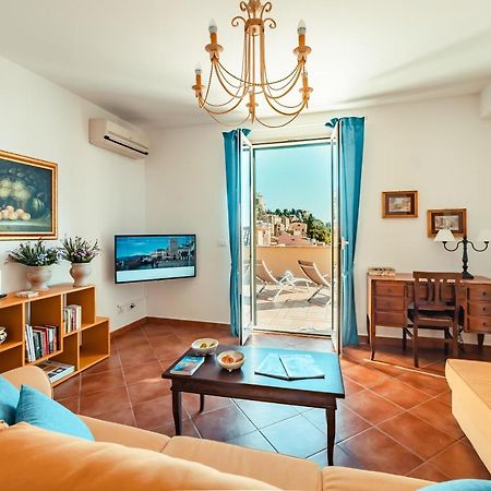 Taoapartments - Casa Vittoria ตาออร์มินา ภายนอก รูปภาพ